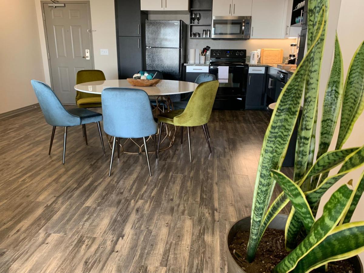 Apartamento Beautiful Marina Front Retreat With View