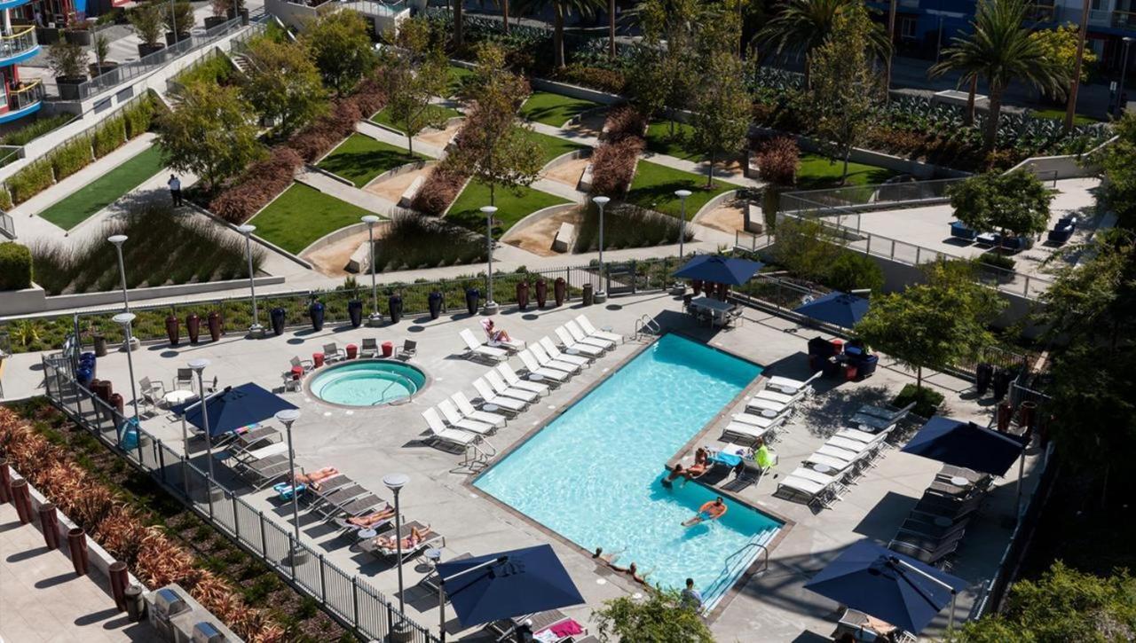 Beautiful Marina Front Retreat With View *